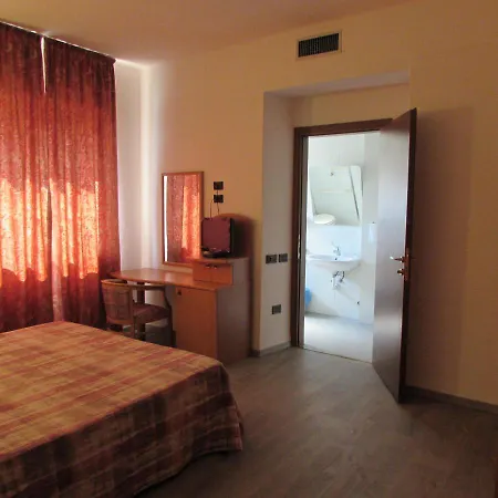 Alpi Del Mare Hotel 3*