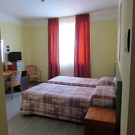 호텔 Alpi Del Mare